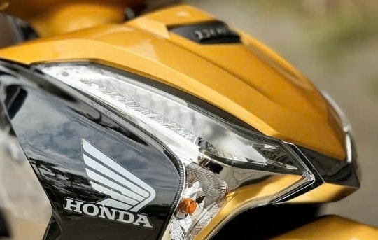 Lộ diện "vua xe số" giá chỉ 34 triệu: Thiết kế lẫn trang bị đỉnh cao, Honda Future "đứng ngồi không yên"