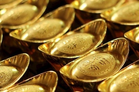 Thị trường kim loại quý hôm nay 26/2/2025: Vàng chưa thể chạm đỉnh; bạc mất đà tăng