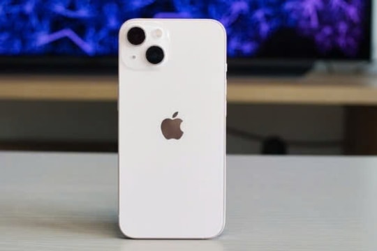 iPhone 11, 12, 13 đồng loạt "xả kho": Cỗ máy nào "ngon" nhất khi ngân sách có hạn?
