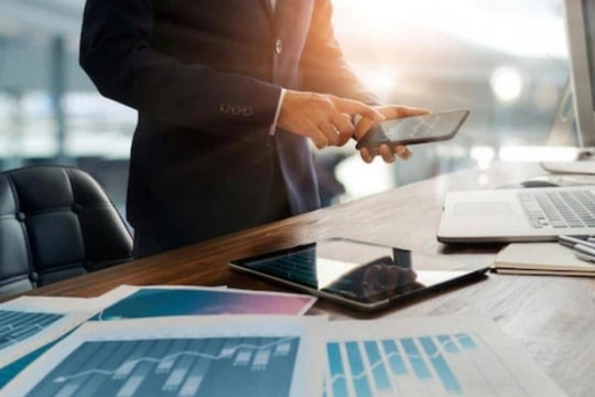 Cổ phiếu phòng thủ: Khái niệm và các nhóm ngành tiêu biểu