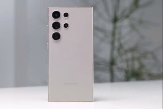 Bảng giá điện thoại Samsung đầu tháng 3/2025: Galaxy S24 Ultra chạm đáy, Galaxy A55 5G cháy hàng