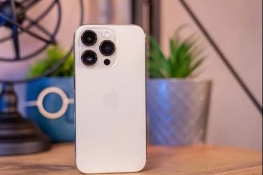 Bảng giá iPhone 14 đầu tháng 3/2025:  Giá giảm sâu, cơ hội tậu iPhone xịn với giá rẻ