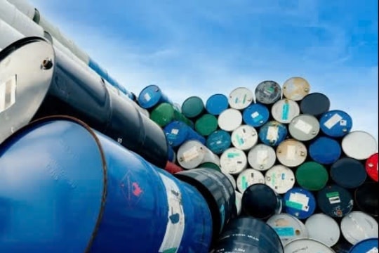 Giá xăng dầu hôm nay 3/3/2025: Dầu thế giới tiếp tục giảm, thị trường trong nước ổn định