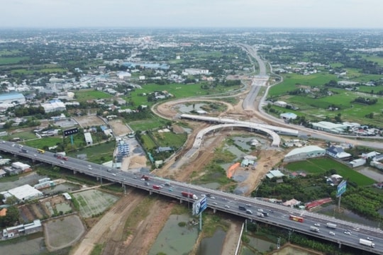 Thiếu hụt nguyên liệu quan trọng, dự án Vành đai huyết mạch của TP.HCM nguy cơ chậm tiến độ