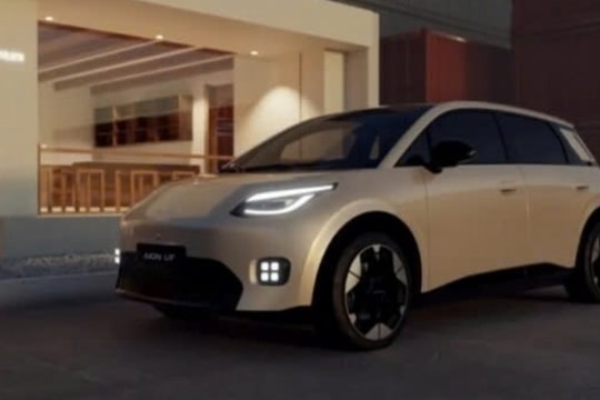 Chỉ 228 triệu, mẫu ô tô điện vừa ra mắt này khiến Kia Morning "toát mồ hôi"