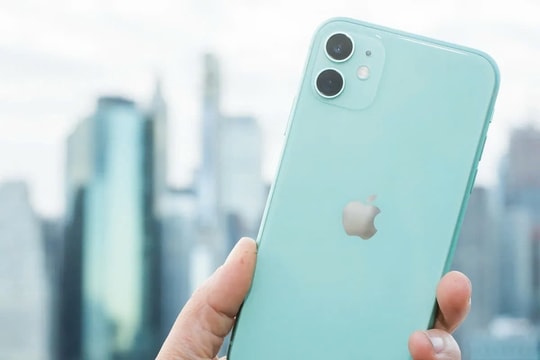 Bảng giá iPhone 11 mới nhất tháng 3/2025: Xả kho mạnh, iPhone 11 Pro Max chỉ từ 7 triệu