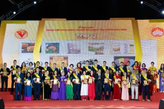 Gạo Hapro Đồng Tháp nhiều năm được vinh danh "Hàng Việt Nam được người tiêu dùng yêu thích"