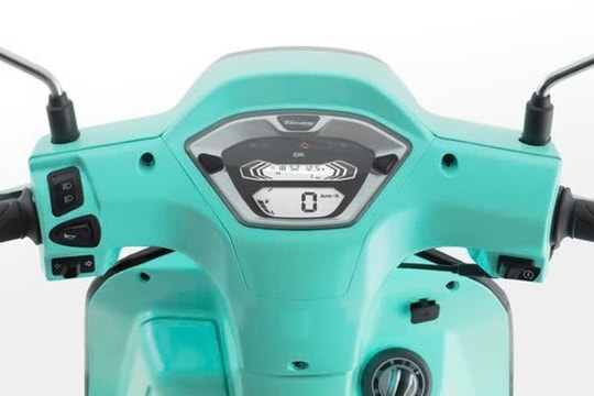 Lộ diện chiếc xe máy với diện mạo "hủy diệt" Vespa Sprint: Giá rẻ liệu có chất lượng?