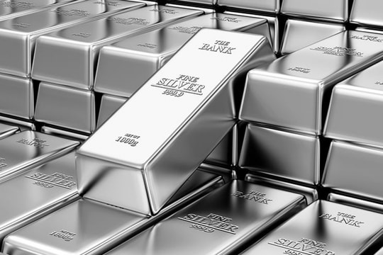 Giá bạc hôm nay 11/3/2025: Bạc giữ xu hướng tăng, vàng diễn biến trái chiều