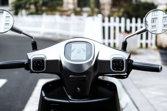 Lộ diện mẫu xe máy tay ga "cực phẩm": Vượt mặt SH Mode, chạy 500km mới cần đổ xăng, giá rẻ giật mình