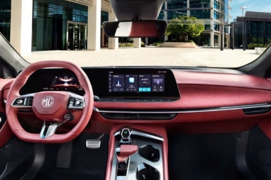 Sedan hạng D giảm giá sốc, lần đầu dưới 700 triệu: Đẹp mà sang, trang bị lại cực "đỉnh"