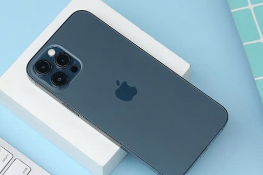 Có nên bán iPhone 12 Pro Max để lên đời iPhone 16?