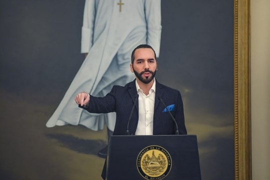 Quốc gia nhỏ nhất Trung Mỹ bị bắt phải "quay xe" với Bitcoin, giấc mơ tiền số sụp đổ, Bitcoin City tan thành mây khói?