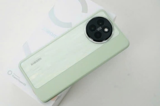 Xiaomi tung "nàng thơ mới" với thiết kế siêu mỏng, pin khủng 6000mAh, giá cực "mềm"