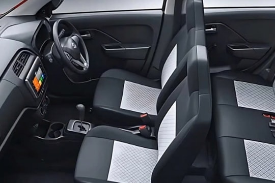 Lộ diện mẫu ô tô chạy 4L/100km, trang bị an toàn: Giá rẻ nhất thế giới?