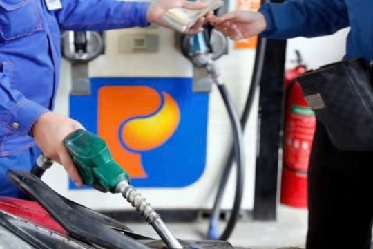 Giá xăng dầu hôm nay 14/3/2025: Giá dầu thô giảm do lo ngại về kinh tế vĩ mô