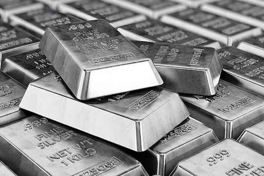 Giá bạc hôm nay 15/3/2025: Bạc tăng mạnh, vàng chênh lệch lớn với thế giới