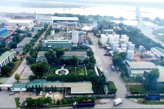 Hóa chất Việt Trì (HVT) giải trình biến động lợi nhuận