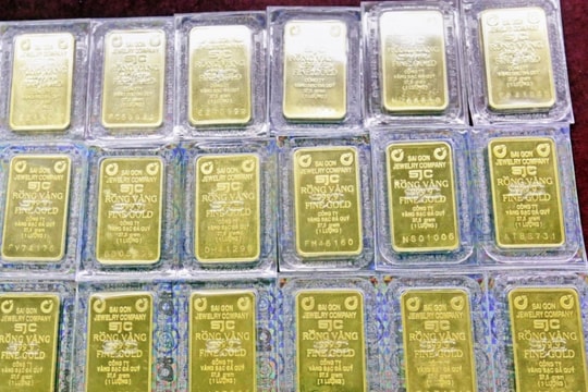 Thị trường kim loại quý hôm nay 17/3/2025: Giá vàng tiến sát mốc "không tưởng"; Bạc chạm đỉnh