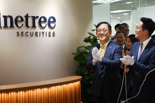 Chứng khoán Pinetree tung nhiều gói chính sách miễn lãi margin và phái sinh