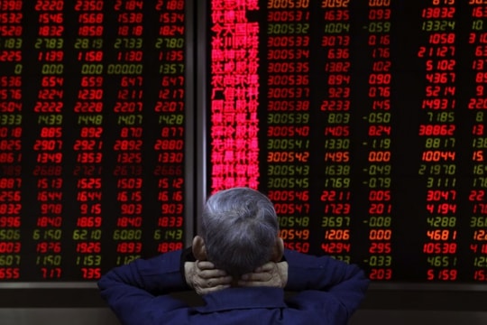 Chứng khoán châu Á rung lắc, Nhật Bản đối mặt với thặng dư thương mại vượt dự báo