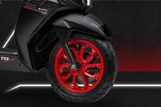 "Huyền thoại bóng đêm" chính thức lộ diện: Chiếc xe máy với thiết kế cực chiến, trang bị chất, giá siêu hời