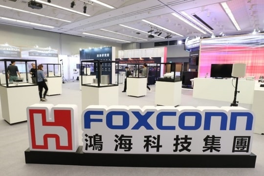 iPhone sắp mất ngôi vương, Foxconn đặt cược vào AI, kỳ vọng máy chủ sẽ thống trị doanh thu