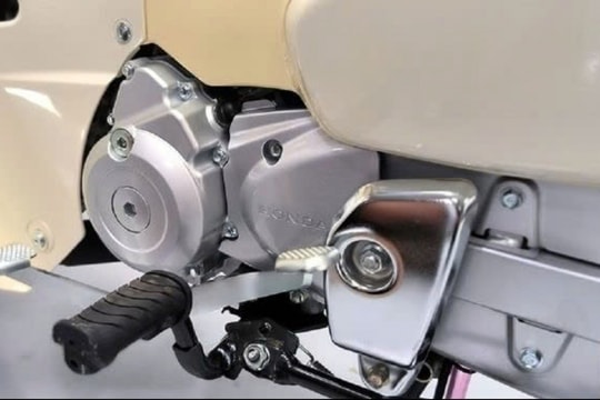 Honda "tái xuất" mẫu xe máy số "ngon-bổ-rẻ": Nhìn thôi đã muốn "xuống tiền", siêu tiết kiệm xăng