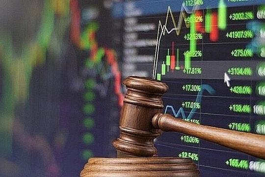 Đề xuất tăng nặng mức phạt với vi phạm hành chính lĩnh vực chứng khoán