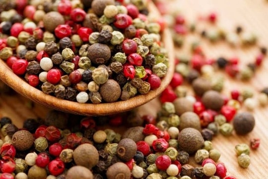 Dự báo giá tiêu ngày 27/3/2025: Thị trường hồi phục hay tiếp tục "rơi tự do"?