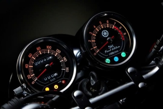 "Báu vật" nhà Yamaha tái xuất: Mẫu xe máy sở hữu diện mạo đẹp vượt thời gian, giá gây sốc