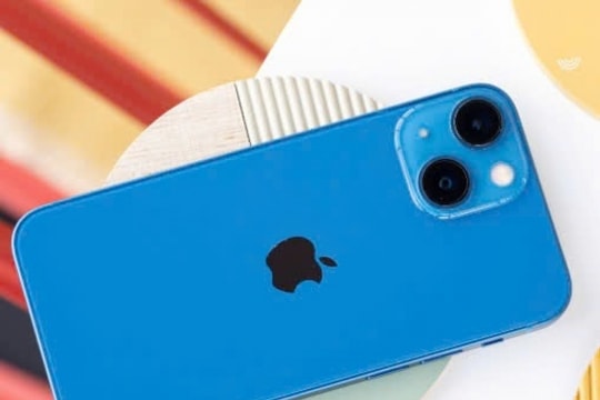 iPhone 13 Mini “quay xe” ngoạn mục: Từ kén người dùng bỗng thành "hàng hot" vì quá rẻ