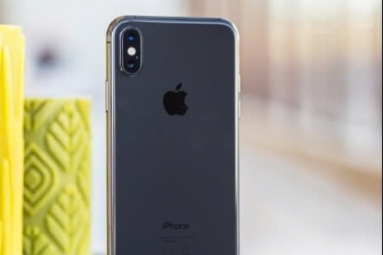Bỏ qua iPhone mới, iPhone XS 2025 vẫn quá chất với mức giá này