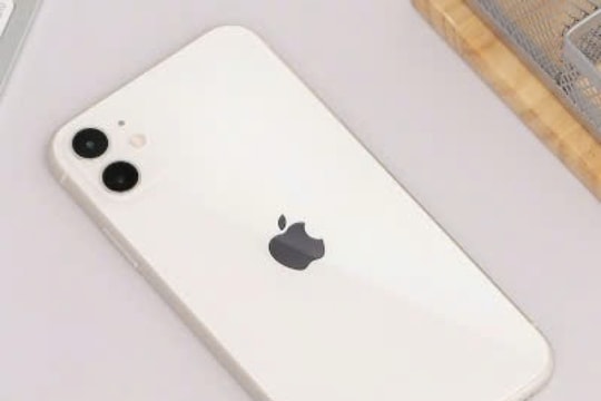 iPhone 11 được “săn lùng” trở lại nhờ giá "hạt dẻ" và thiết kế không lỗi thời