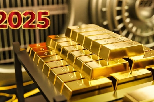 Giá vàng thiết lập đỉnh mới vào cuối năm 2025