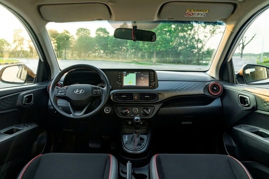 Hyundai Grand i10 tung chiêu "làm giá", KIA Morning liệu có bị đánh bại?