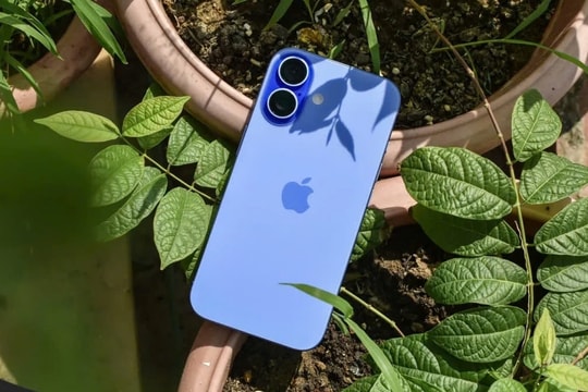 Chiếc iPhone khiến người dùng phân vân: Mua ngay hay tiếp tục chờ phiên bản mới?