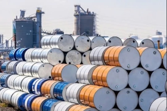 Giá xăng dầu hôm nay 29/3/2025: Dầu thế giới giảm nhẹ, Brent lùi về 73,49 USD/thùng