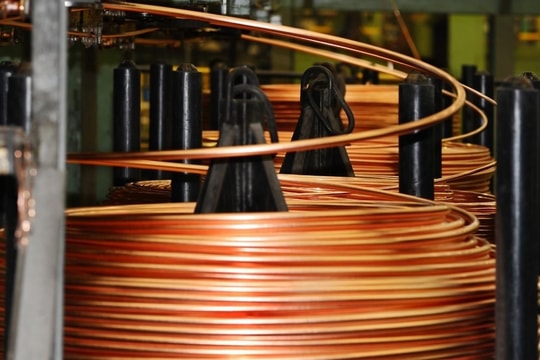 Giá đồng giảm sau khi đạt đỉnh chín tháng: Thị trường đối mặt áp lực từ chính sách thuế của Mỹ