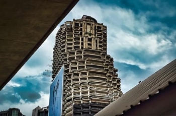 “Tòa tháp ma” Bangkok sừng sững sau động đất: Dân Thái đồn đoán tâm linh, kỹ sư định giá phục dựng 2.000 tỷ