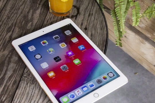 Chiếc iPad mỏng nhất của Apple một thời giờ giá rẻ giật mình: Lựa chọn lý tưởng năm 2025