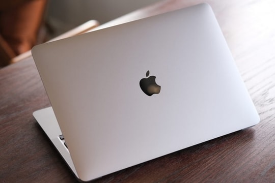 Mỏng nhẹ như gió, mạnh như bão: MacBook Air M1 khiến mọi định nghĩa về “hiệu năng” phải viết lại