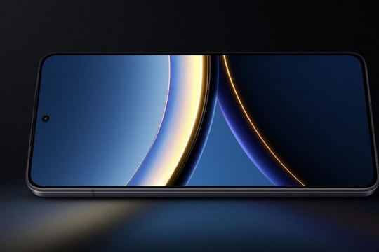 Chiếc điện thoại vừa ra mắt khiến fan Android "rúng động": Sạc siêu nhanh, pin xài 2 ngày