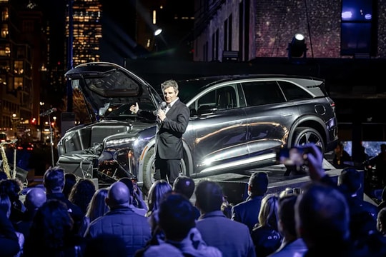 Khách hàng Tesla đồng loạt chuyển sang đối thủ mới nổi