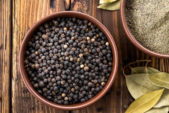 Cập nhật giá tiêu hôm nay 12/9: Tây Nguyên giảm, xuất khẩu bật tăng mạnh