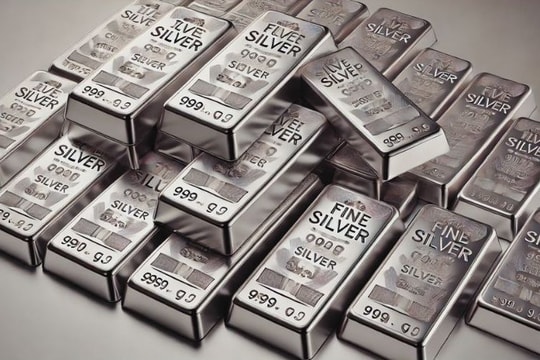 Giá bạc hôm nay 3/4/2025: Bạc nối đuôi vàng giảm nhẹ