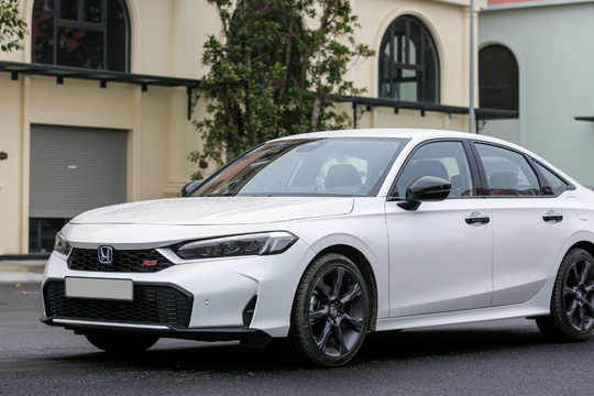 Honda mạnh tay giảm giá ô tô tháng 4: Giá hời, quà khủng, lãi suất siêu rẻ