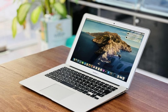 MacBook Air 2017 có còn đáng mua sau gần 1 thập kỷ?