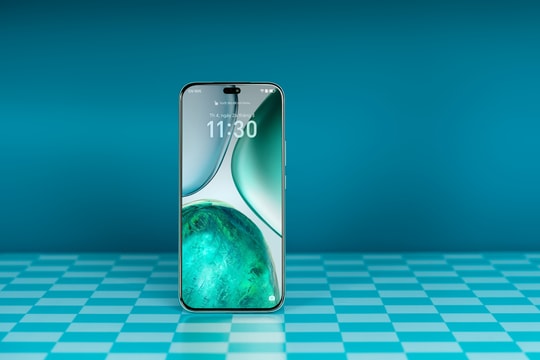 Chiếc điện thoại sở hữu "viên thuốc" y hệt iPhone: Siêu mỏng, giá chỉ từ 7 triệu