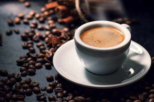 Giá cà phê hôm nay 6/4: Lao dốc mạnh